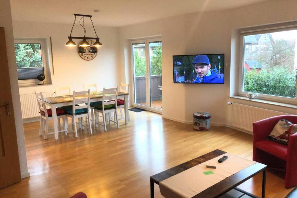 Exklusive Ferienwohnung In Einbeck, 3 Schlafzimmer Mit Balkon! ภายนอก รูปภาพ