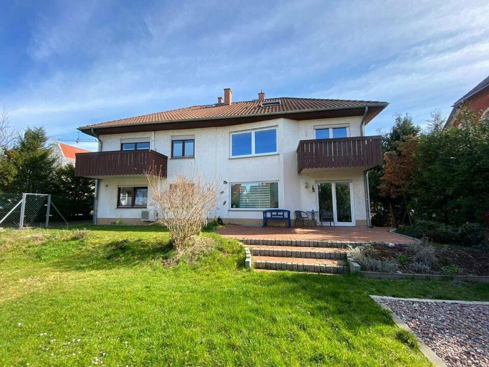 Exklusive Ferienwohnung In Einbeck, 3 Schlafzimmer Mit Balkon! ภายนอก รูปภาพ