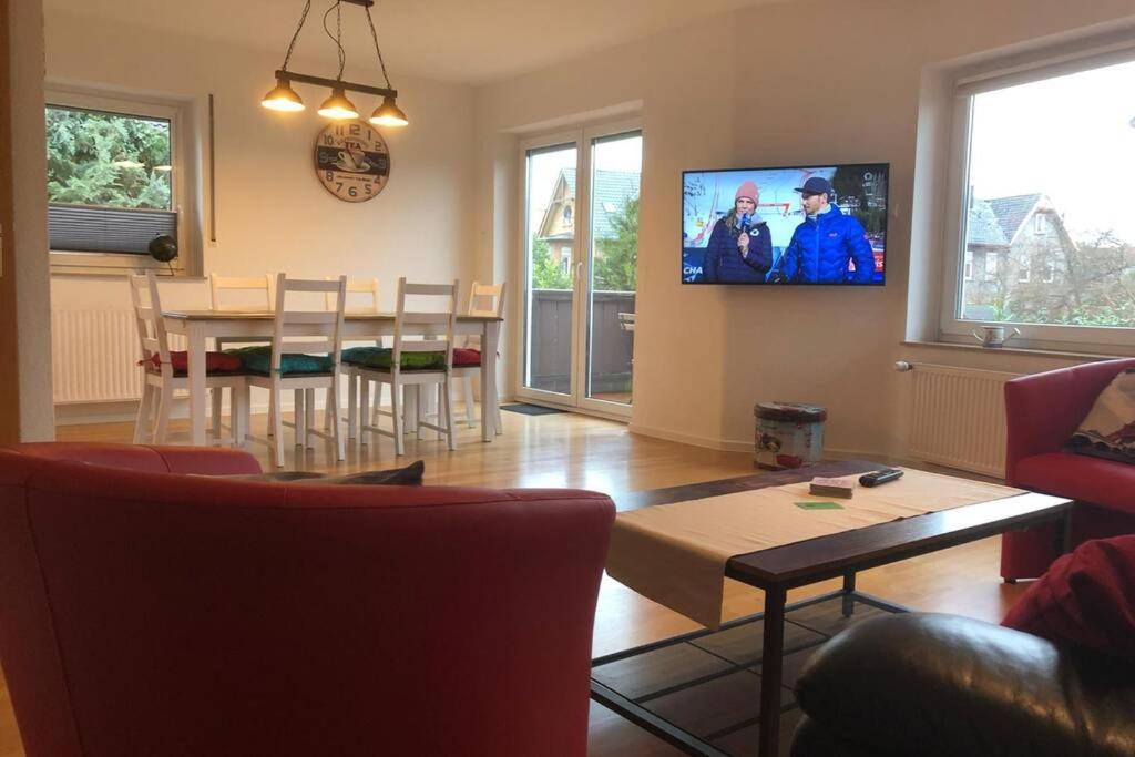 Exklusive Ferienwohnung In Einbeck, 3 Schlafzimmer Mit Balkon! ภายนอก รูปภาพ
