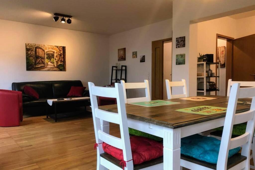 Exklusive Ferienwohnung In Einbeck, 3 Schlafzimmer Mit Balkon! ภายนอก รูปภาพ